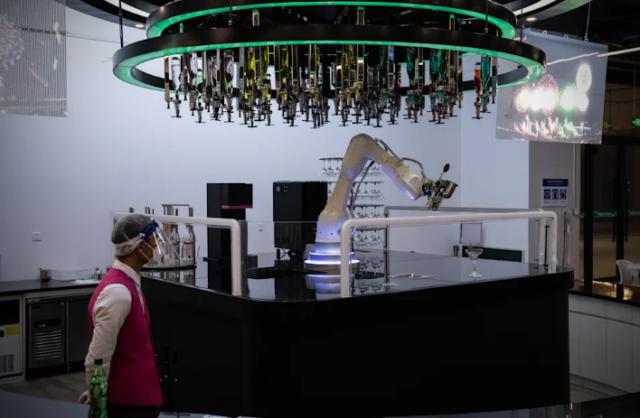 北美看冬奥：机器调酒师成明星 冬奥软实力获赞